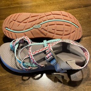 Chaco sandal, teal and orange women’s size 10